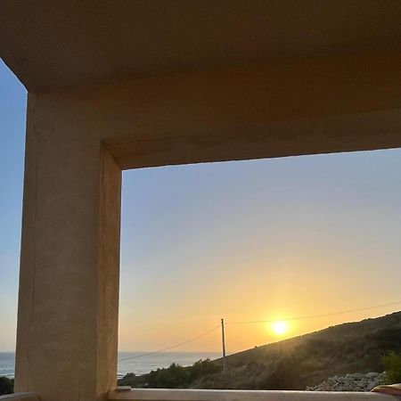 Al Faro Bed & Breakfast Realmonte Dış mekan fotoğraf